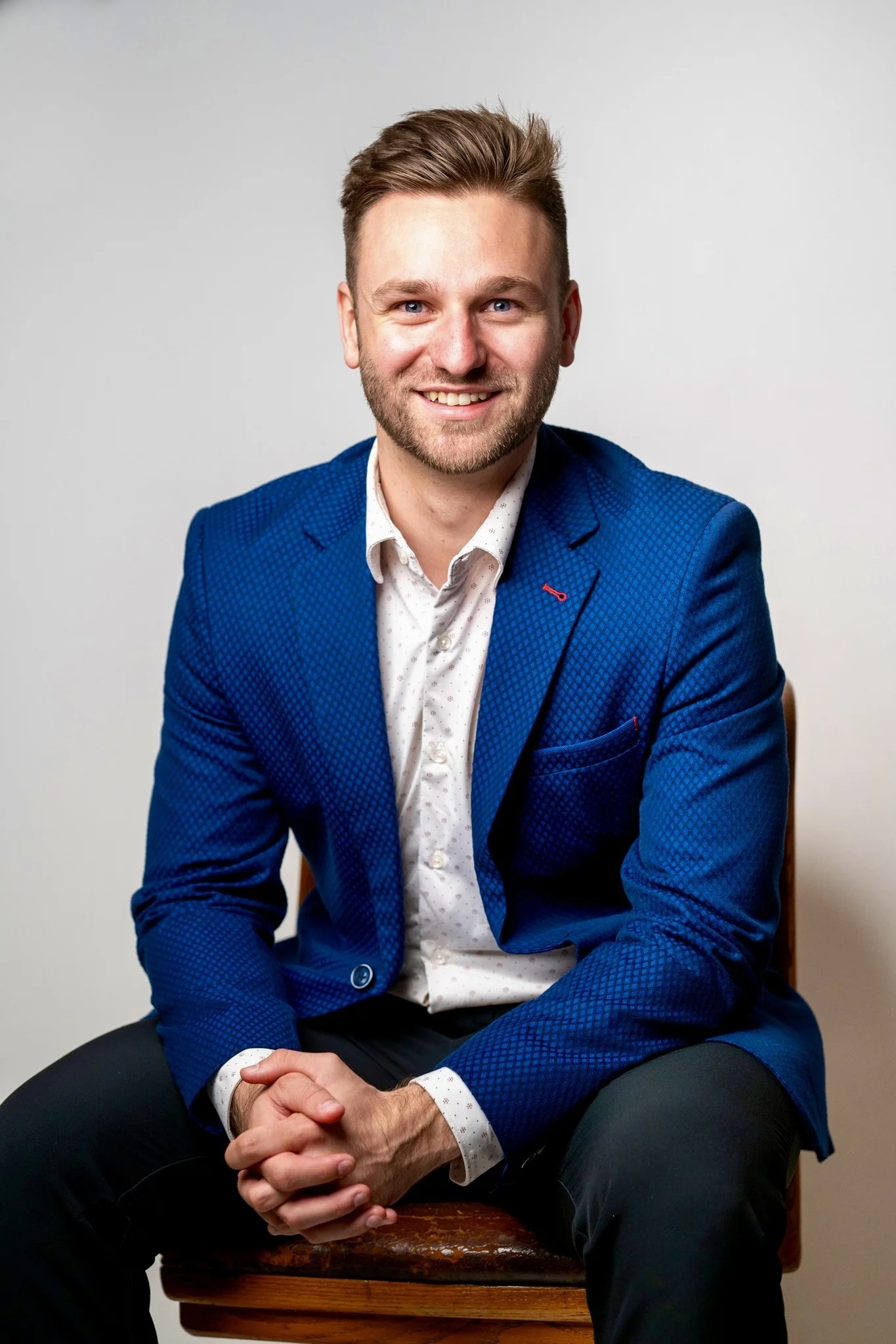 Jérémy Chartrand à son bureau, courtier immobilier OACIQ